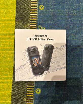 Insta360 x5 con accessori
