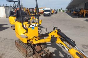 B307-Mini escavatore JCB 8008 CTS