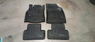 Tappetini,vasca baule in gomma Renault Megane 3 
