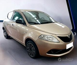 LANCIA Y gold ibrida