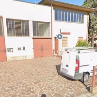 Capannone artigianale con uffici e piazzale - 270