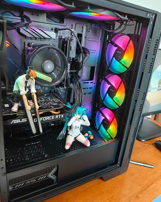 PC appena Assemblato |Custommade (figure comprese)