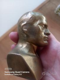 Busto mussolini 