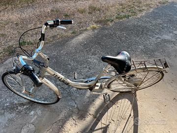 Bicicletta donna Italwin elettrica con cambio