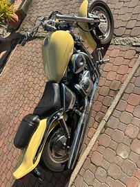 Suzuki maraurder 800 per ricambi