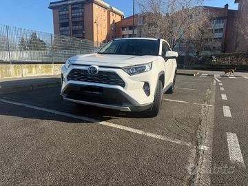 Rav 4 anno 2019 90000 km
