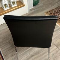 Tavolo di design con sedie