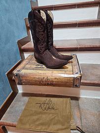 Stivali Sendra in pelle esotica, edizione limitata