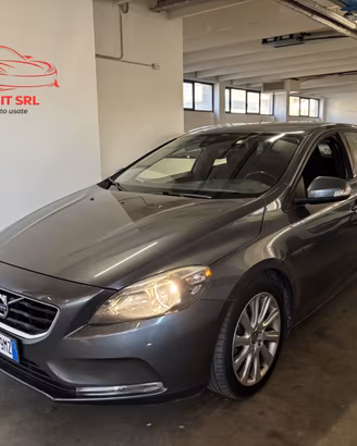 Volvo V40 D2 1.6 Summum | OK NEOPATENTATI |