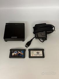 GAMEBOY ADVANCE SP CON CARICATORE E DUE GIOCHI