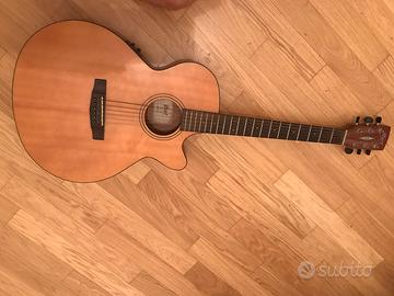 Chitarra cort elettrificata