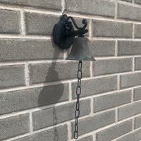 Campana antica di bronzo bellissim a