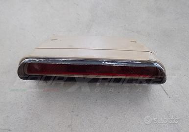 Luce posteriore 3° stop portellone Nissan Terrano