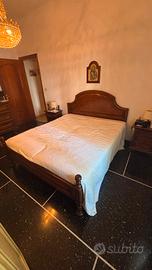 Letto matrimoniale in legno