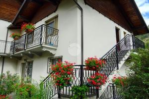 3 LOCALI A VILLENEUVE