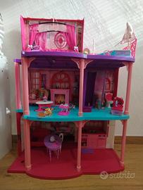 casa di barbie completa di accessori
