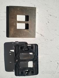 Supporto e placca Magic BTicino usati
