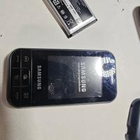 due cellullari samsung gt-c3500