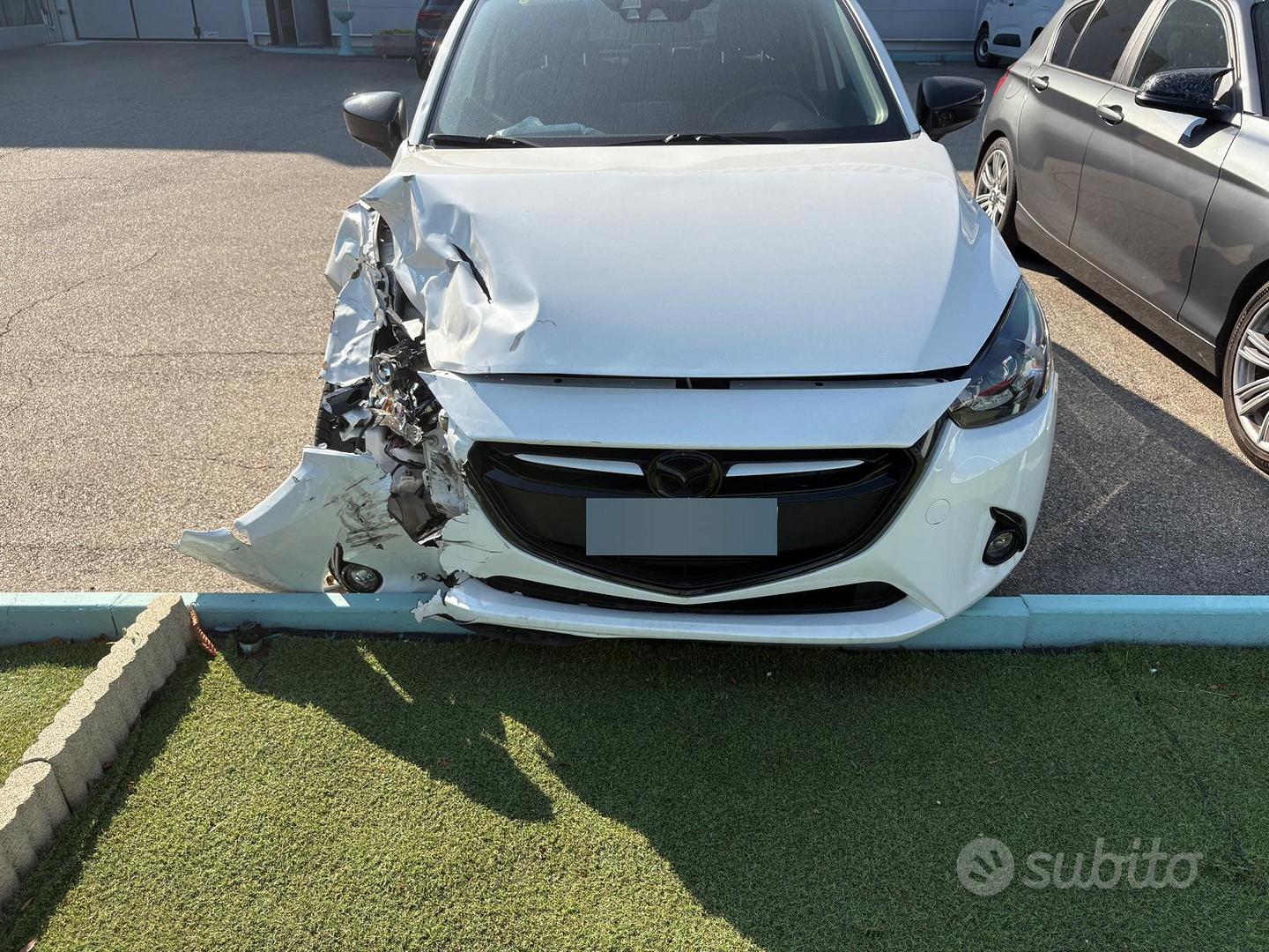 Mazda Mazda2 2016 photo 4
