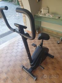 cyclette nera domyos