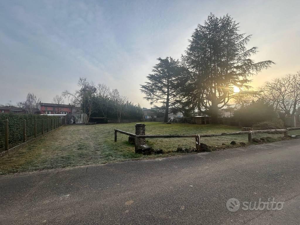 Terreno di 1212 m² a Capriva del Friuli - Vista 4