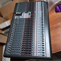 Mixer  Behringer XENYX XL3200 