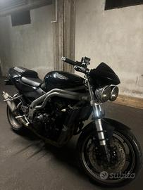 Triumph speed triple 955i