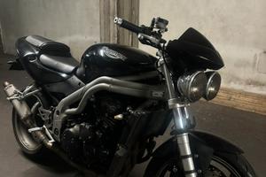 Triumph speed triple 955i