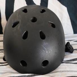 casco monopattino €10 trattabile 