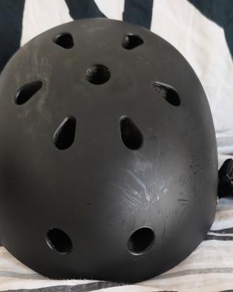 casco monopattino €10 trattabile 