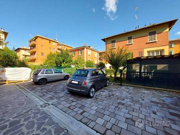 Box / Garage di 12 m² a Bologna