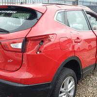 Nissan Qashqai 1.6 cambio automatico solo ricambi