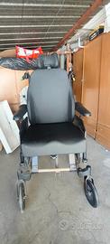 Carrozzina polifunzionale basculante Invacare Rea