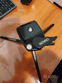 Cavalletto e attacco Benro bh00