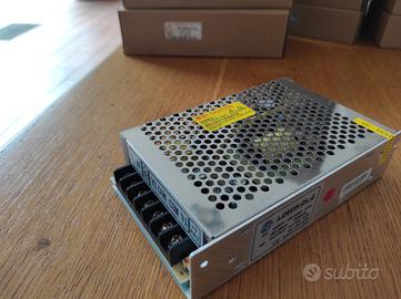 Alimentatori switching +/- 15Vdc