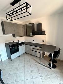 Cucina angolare come nuova