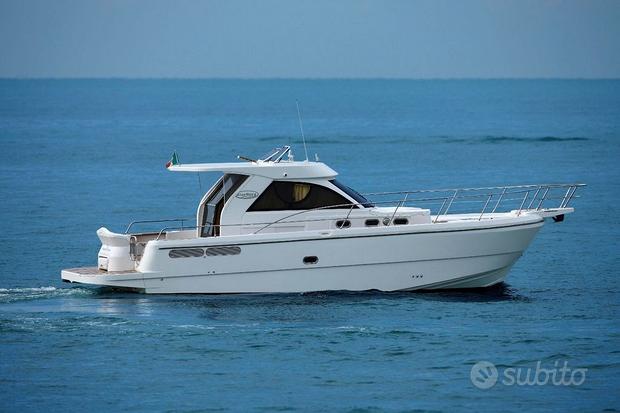 Blue blue navy 430 cruiser 2009 · Barca in vendita - Sea Level Traders