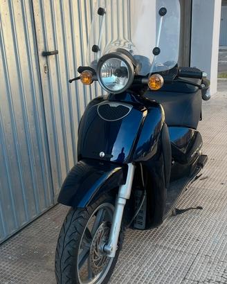 Scarabeo 200