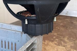 Subwoofer kicker