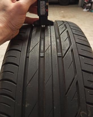 2 gomme Bridgestone turanza 225/50/18 99w