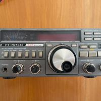 Yaesu Ft 757 GX II