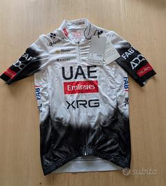 Pissei Completo Estivo UAE Team Emirates