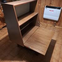 Libreria e scrivania