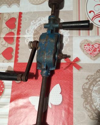 trapani a mano antichi