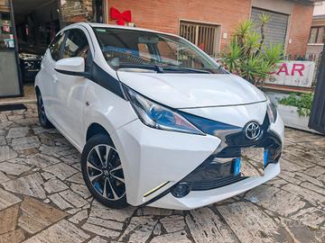 Toyota Aygo 1.0 VVT-i 69 CV 5 PORTE AUTOMATICA