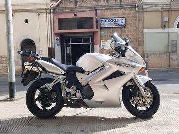 HONDA VFR 800 V4 TECH