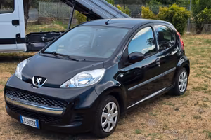 Peugeot 107 1.0 68CV 5p. Desir