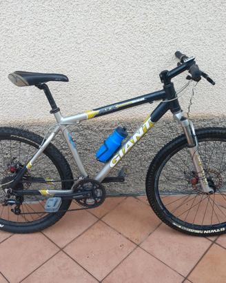 Bicicletta MTB GIANT