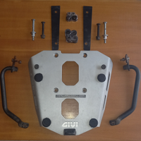 Piastra alluminoDL 1000 Givi e telaietto
