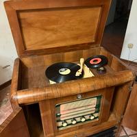 Mobile radio d’epoca